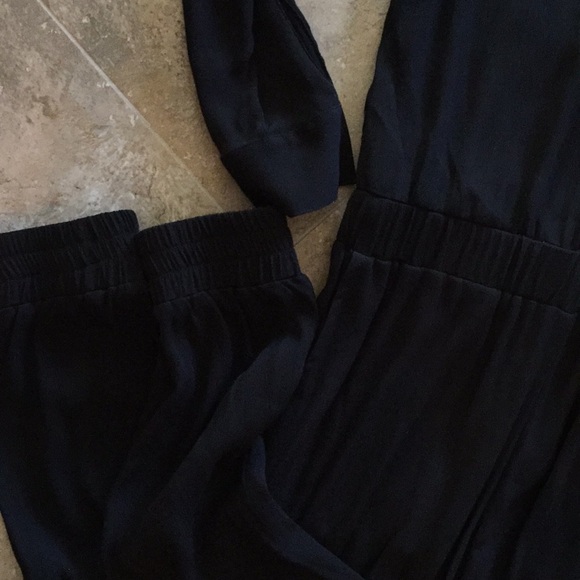 Fifteen Twenty Jumpsuit Elastic Waist Ankles NWT - Picture 4 of 5